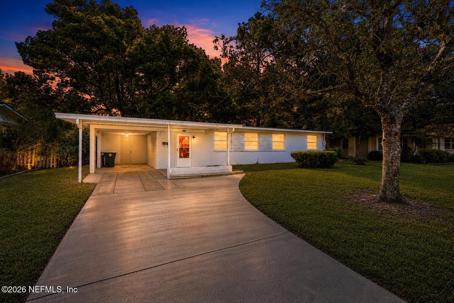 3827 Colebrooke Drive — photo
