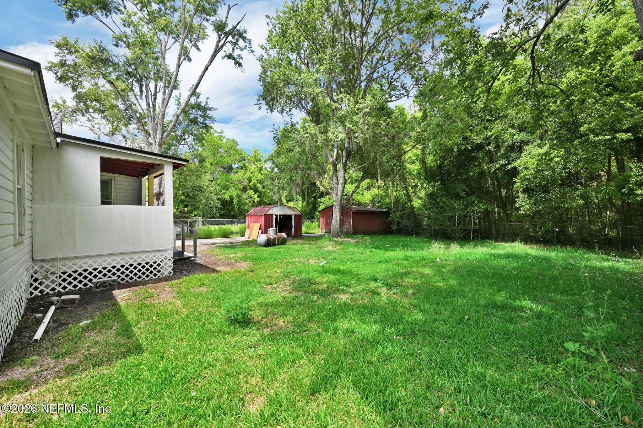 6947 Hunnicutt Lane — photo