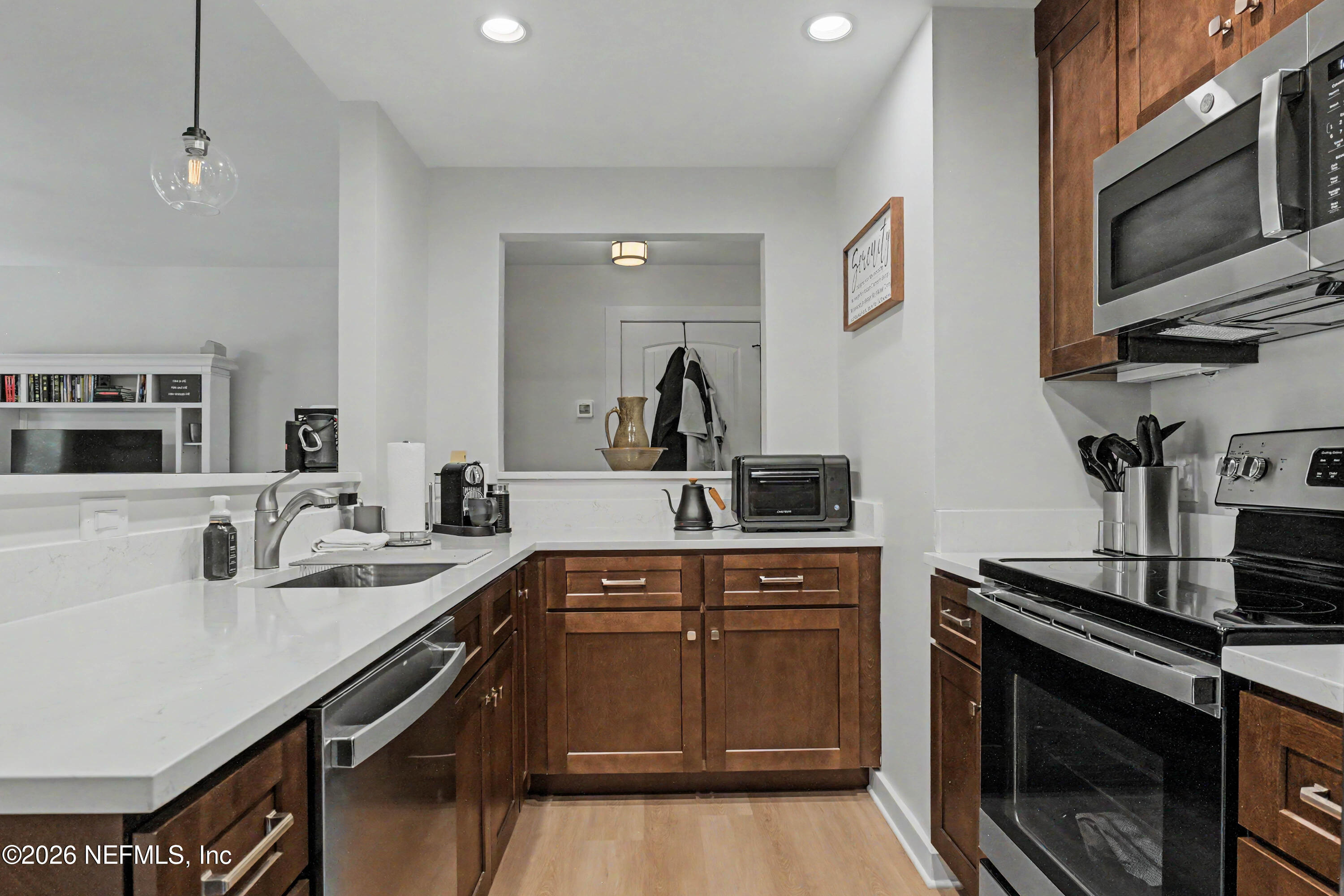 955 Registry Boulevard 225 — photo