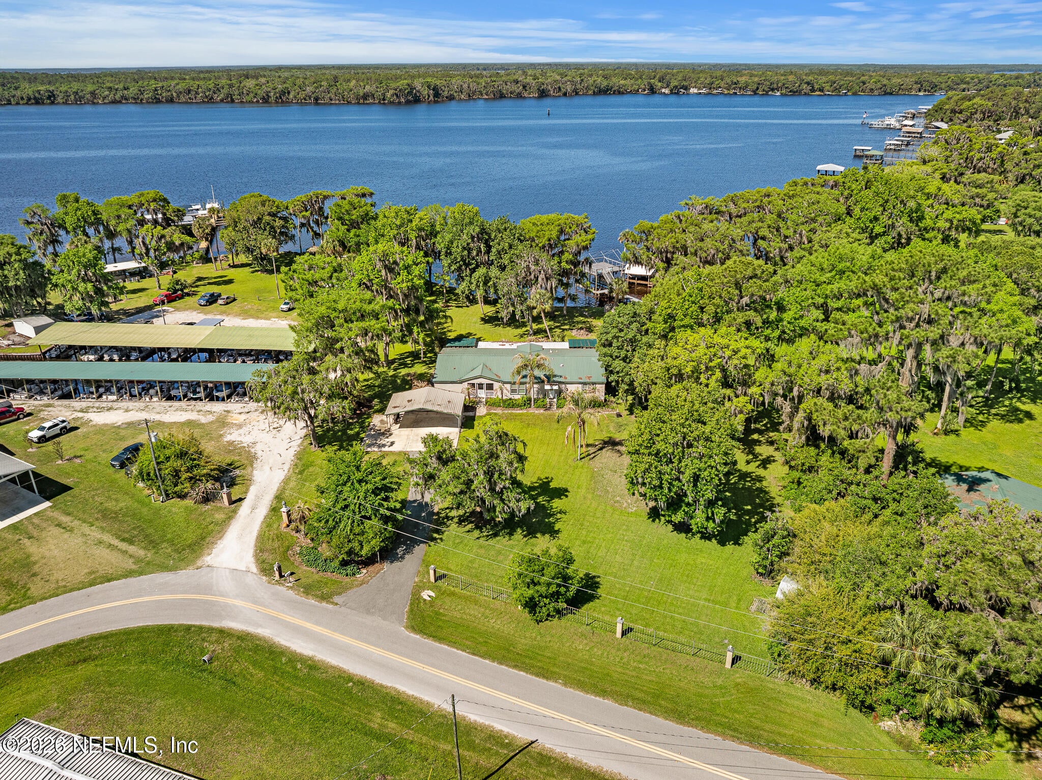 105 S Lake George Drive — photo