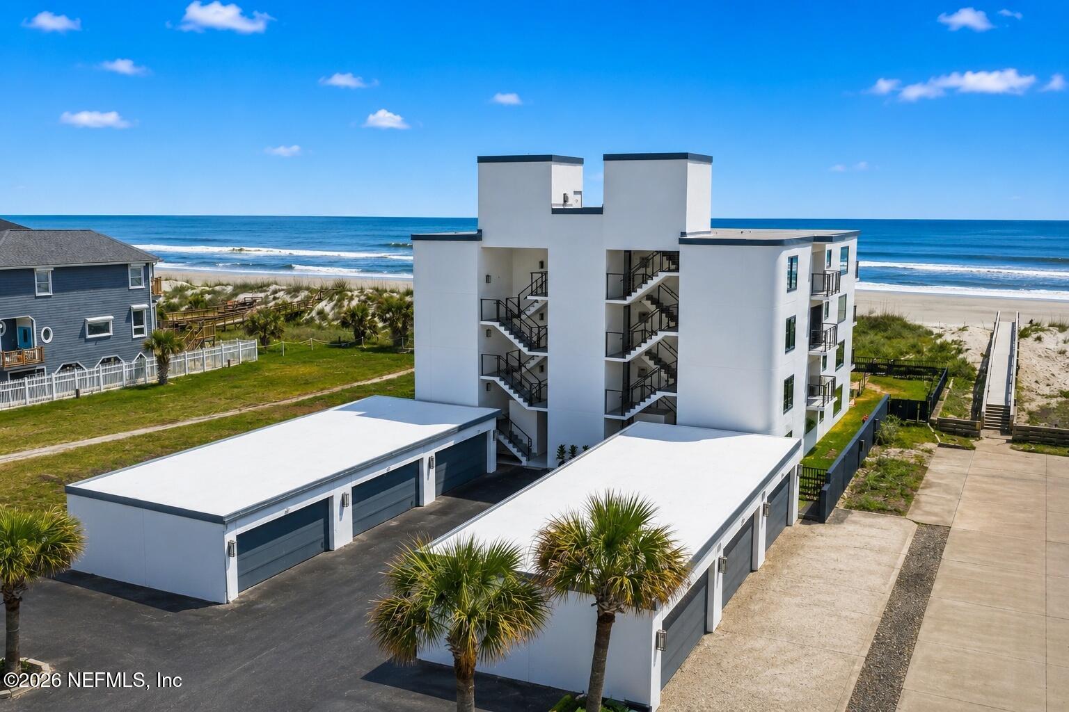 1951 Ocean Drive S 1B — photo