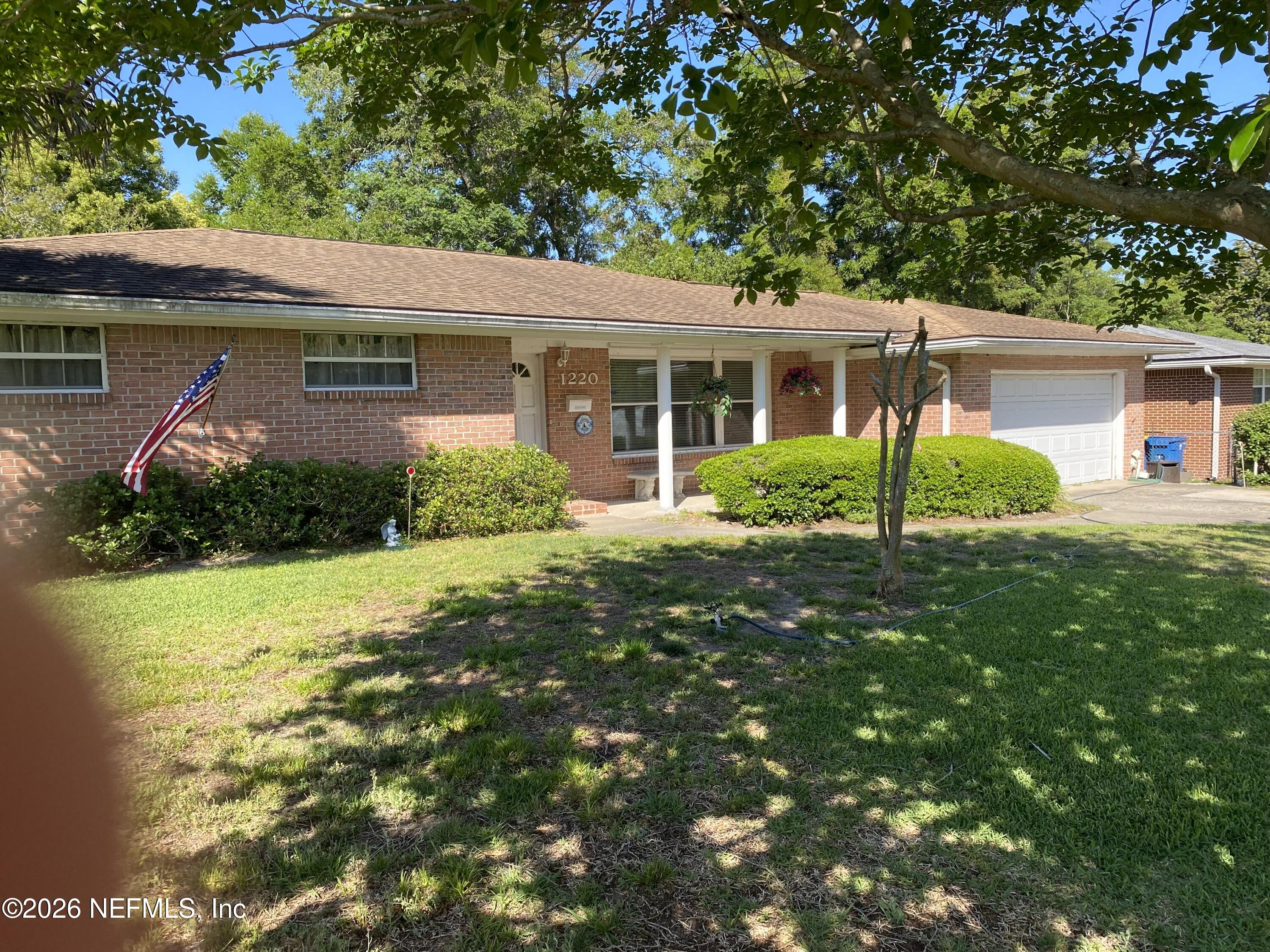 1220 Westlawn Drive — photo