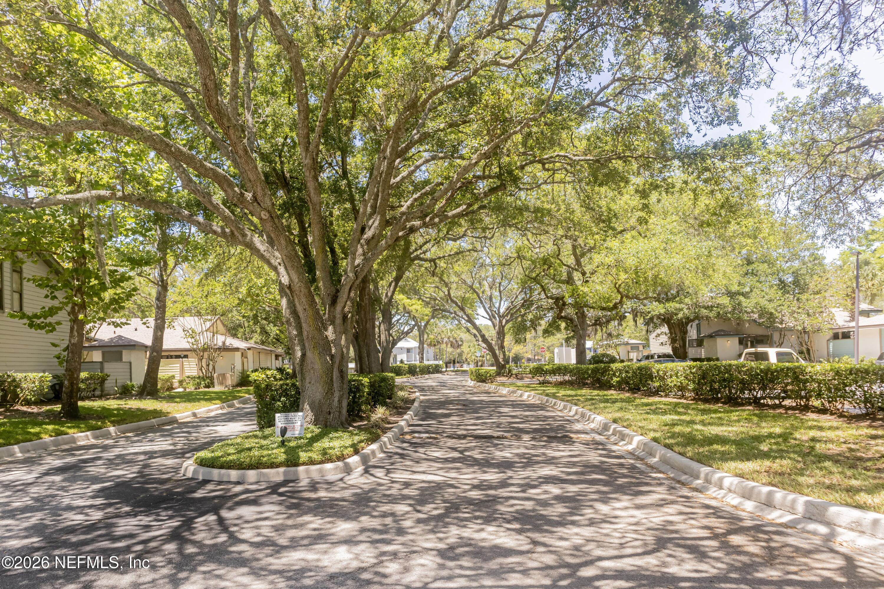 1403 W Defender Court — photo