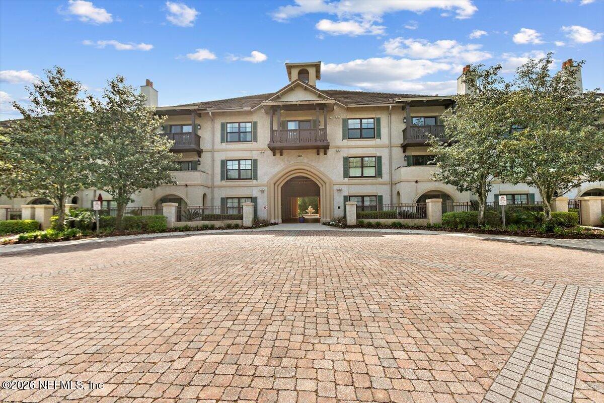 965 Registry Boulevard 210 — photo