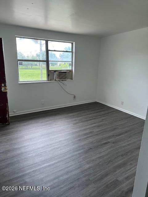 1729 Logan Street W 3 — photo