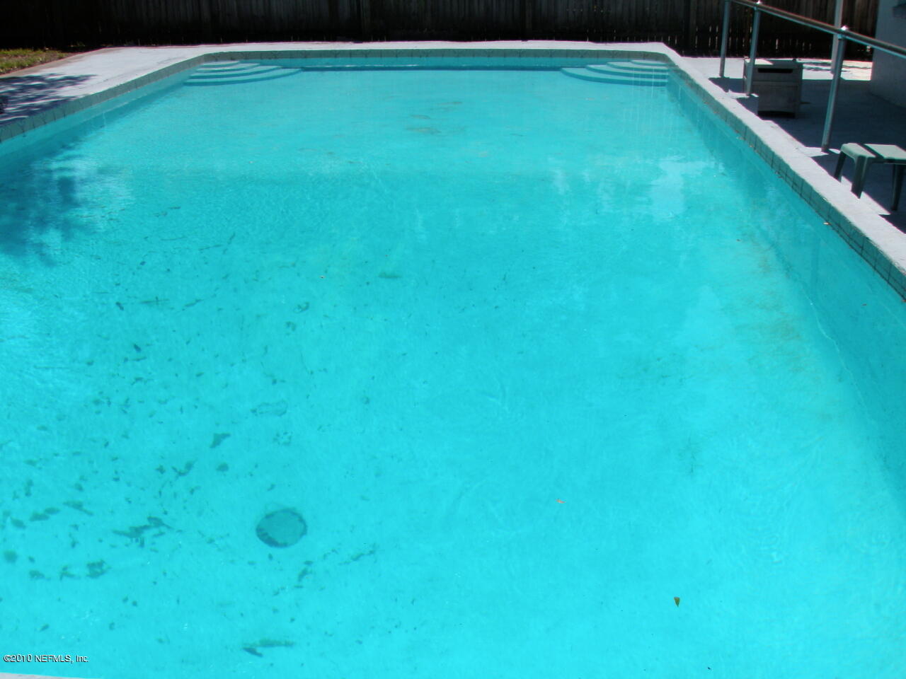 2423 Green Oak Drive — photo