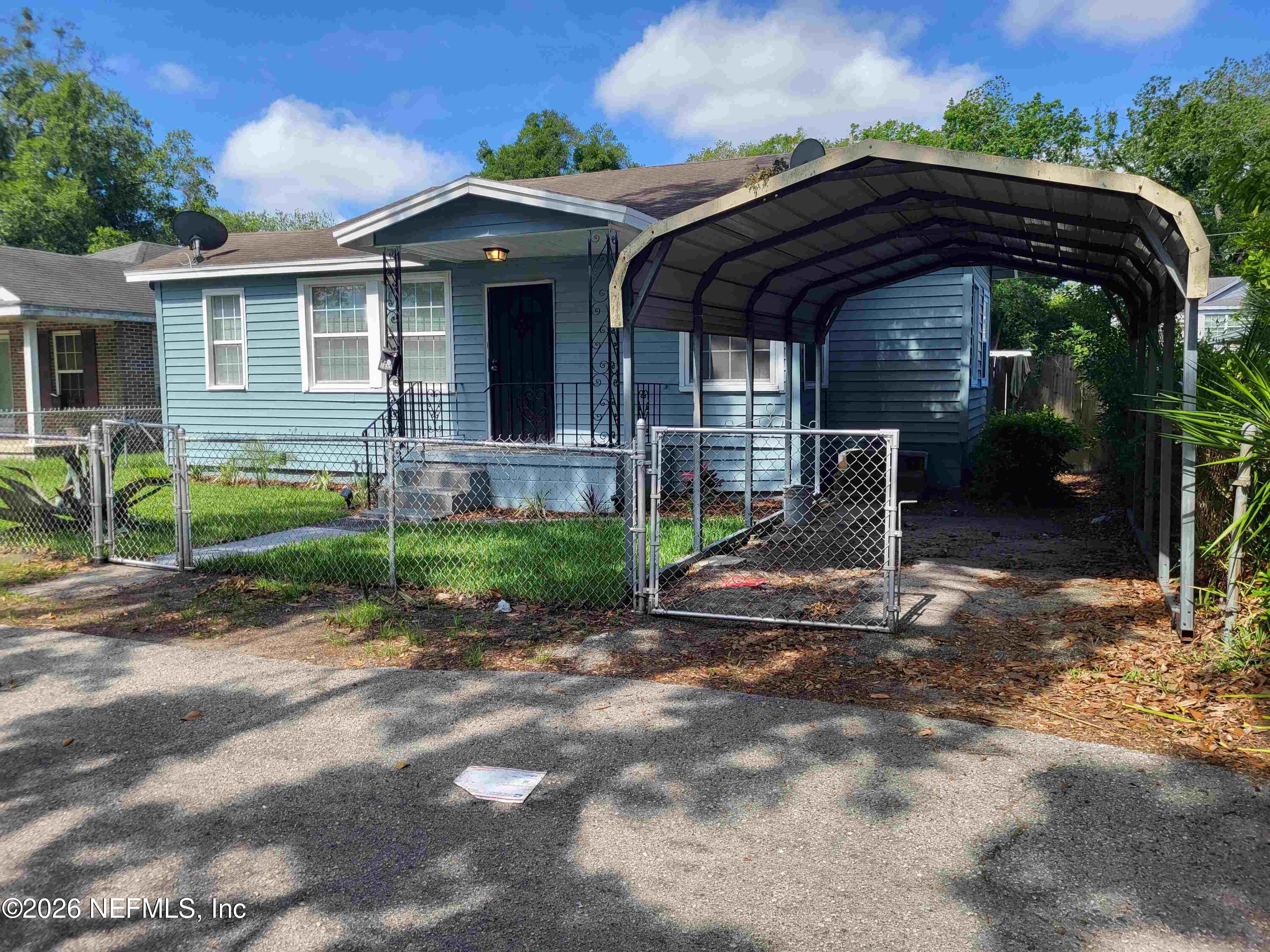 2822 Flanders Street — photo