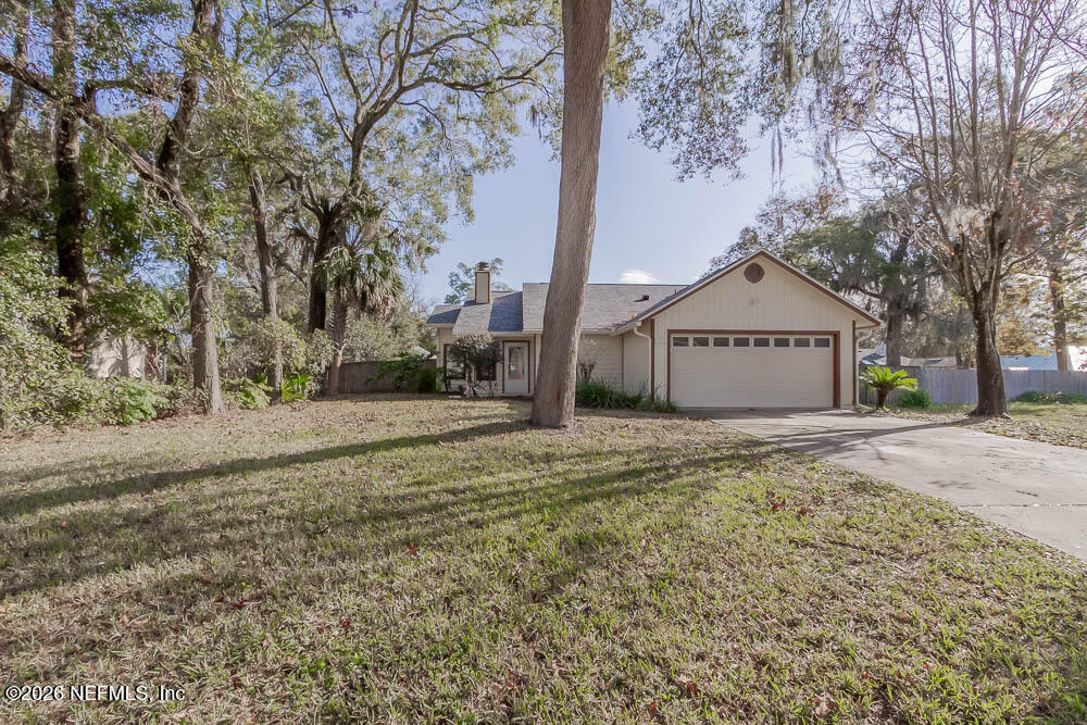 1639 Ponderosa Pine Drive E — photo