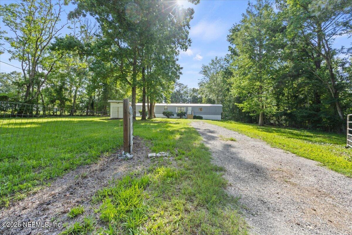 3197 Valley View — photo