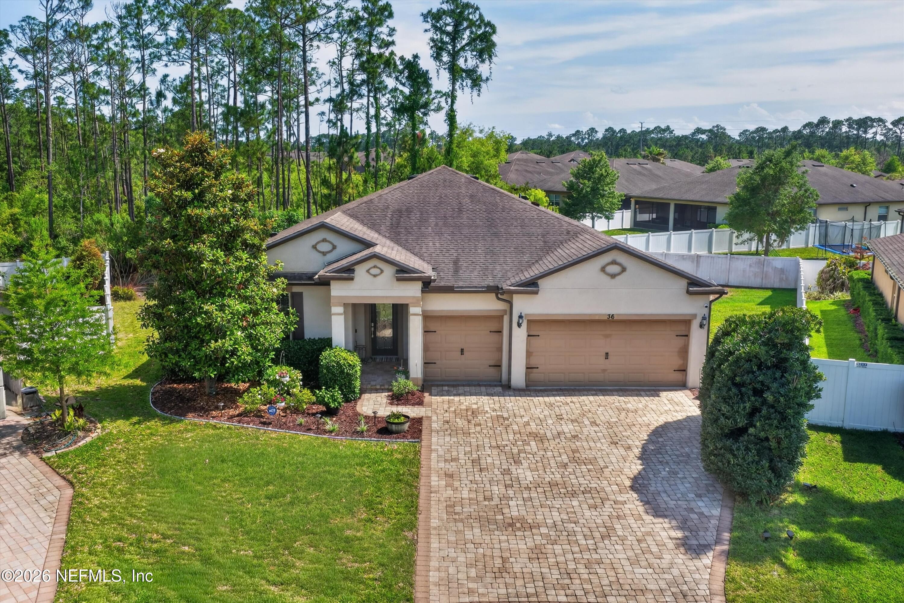 36 Madeline Court — photo