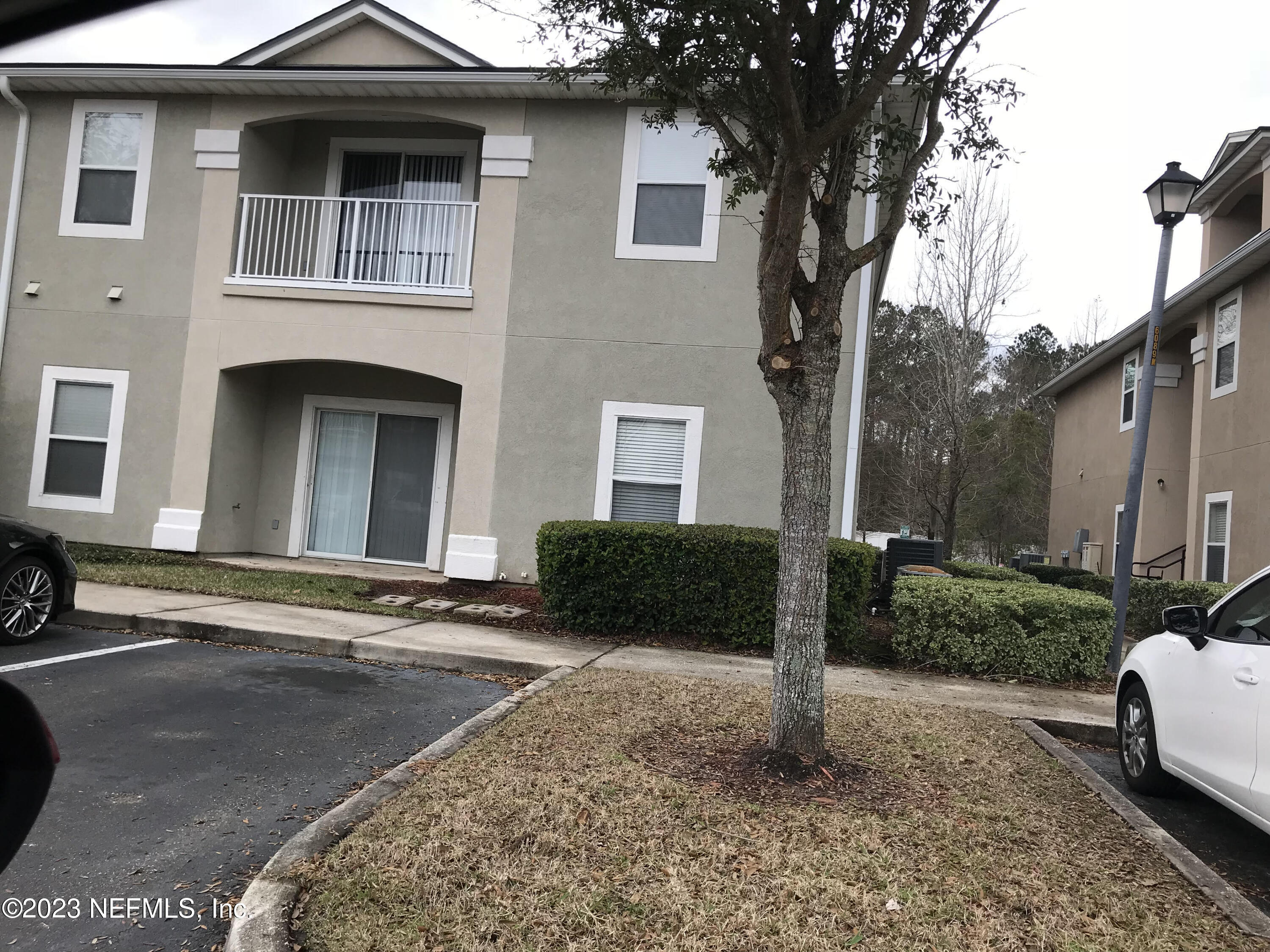 6099 Maggies Circle 101 — photo