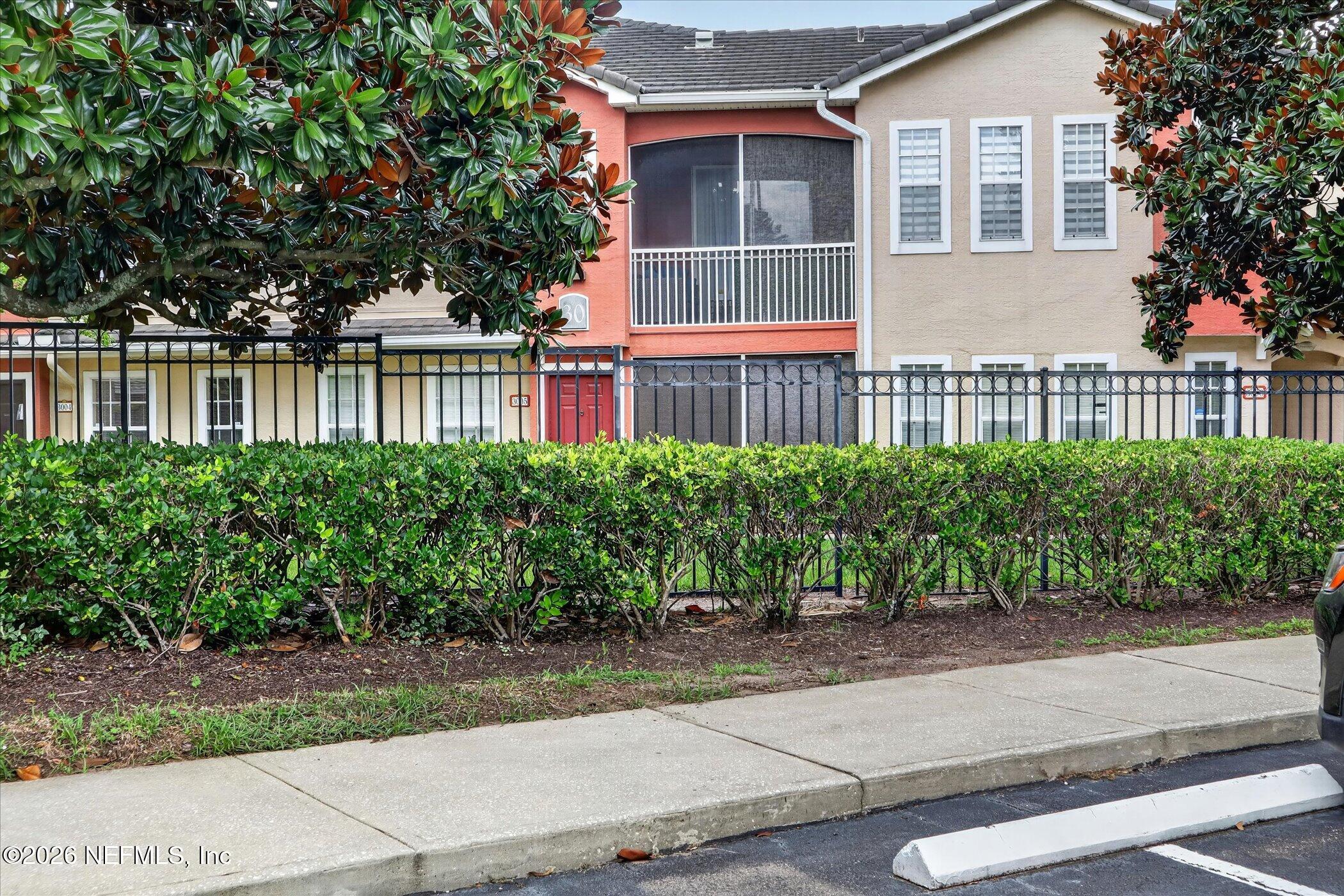 10075 Gate Parkway N 3010 — photo