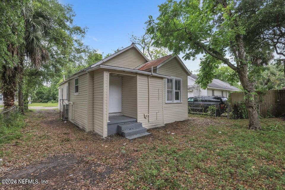 1018 Frazier Street — photo