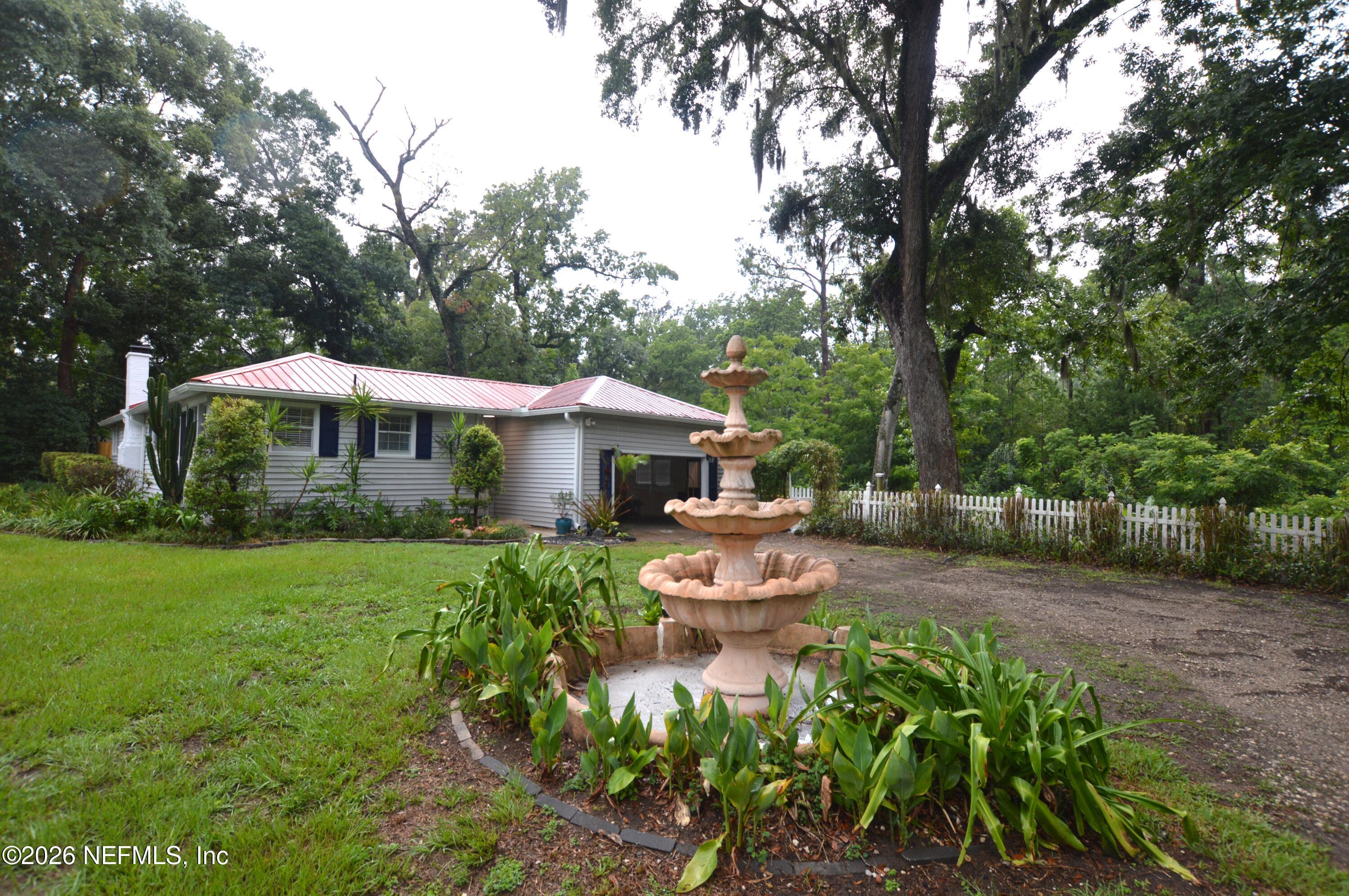 7004 Hyde Grove Avenue — photo