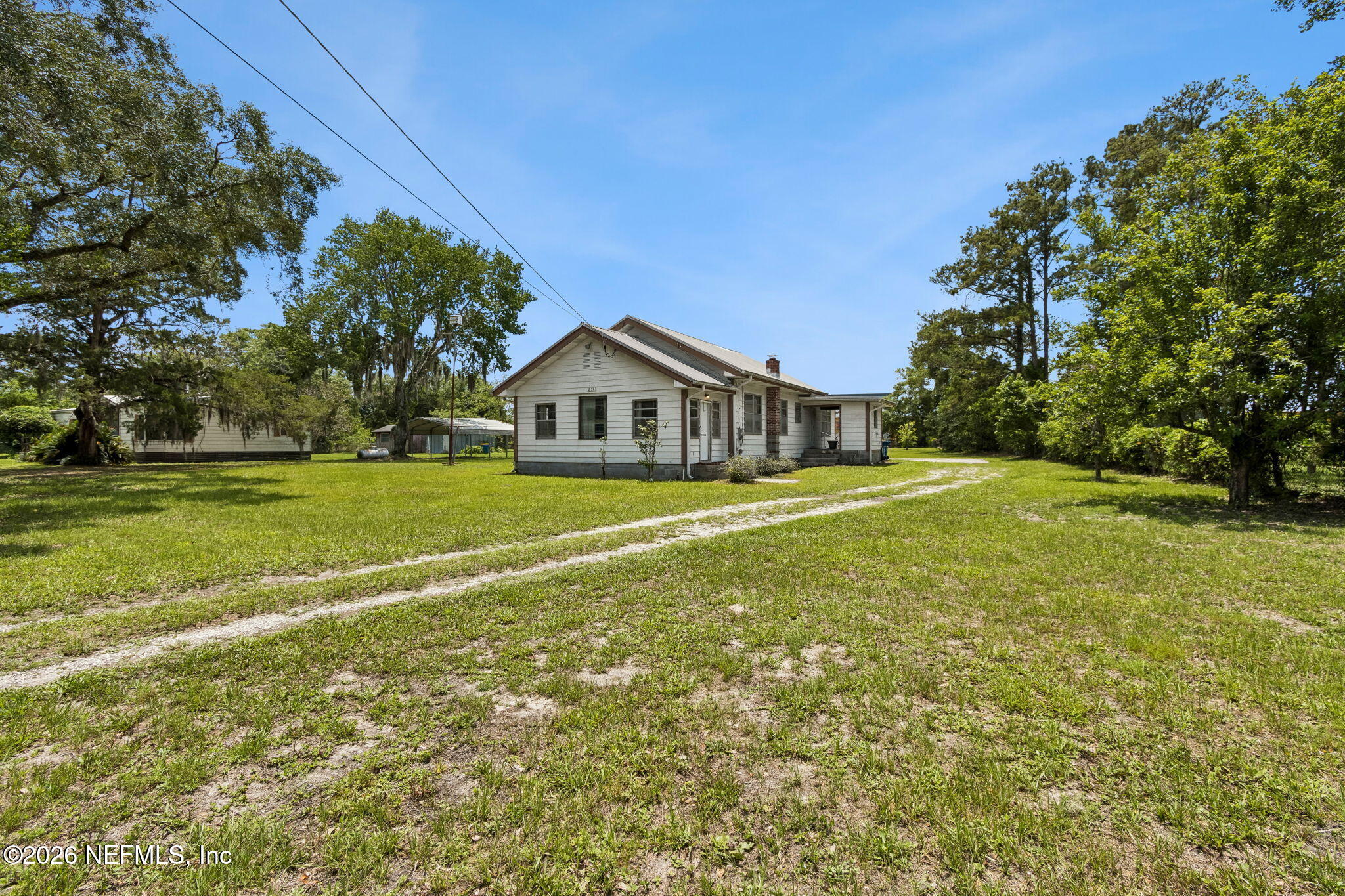 1826 Faye Road — photo