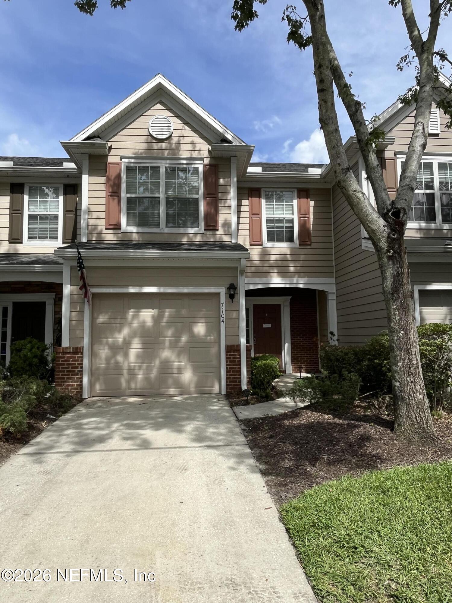 7104 Stonelion Circle — photo