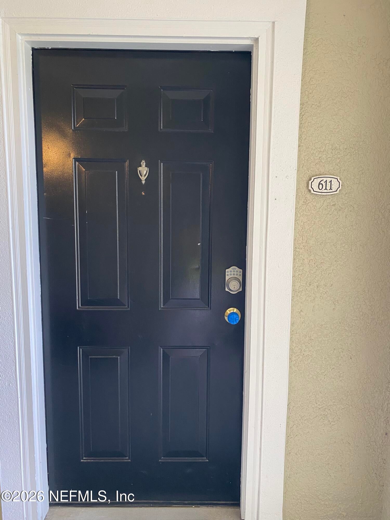 8290 Gate Parkway 611 — photo