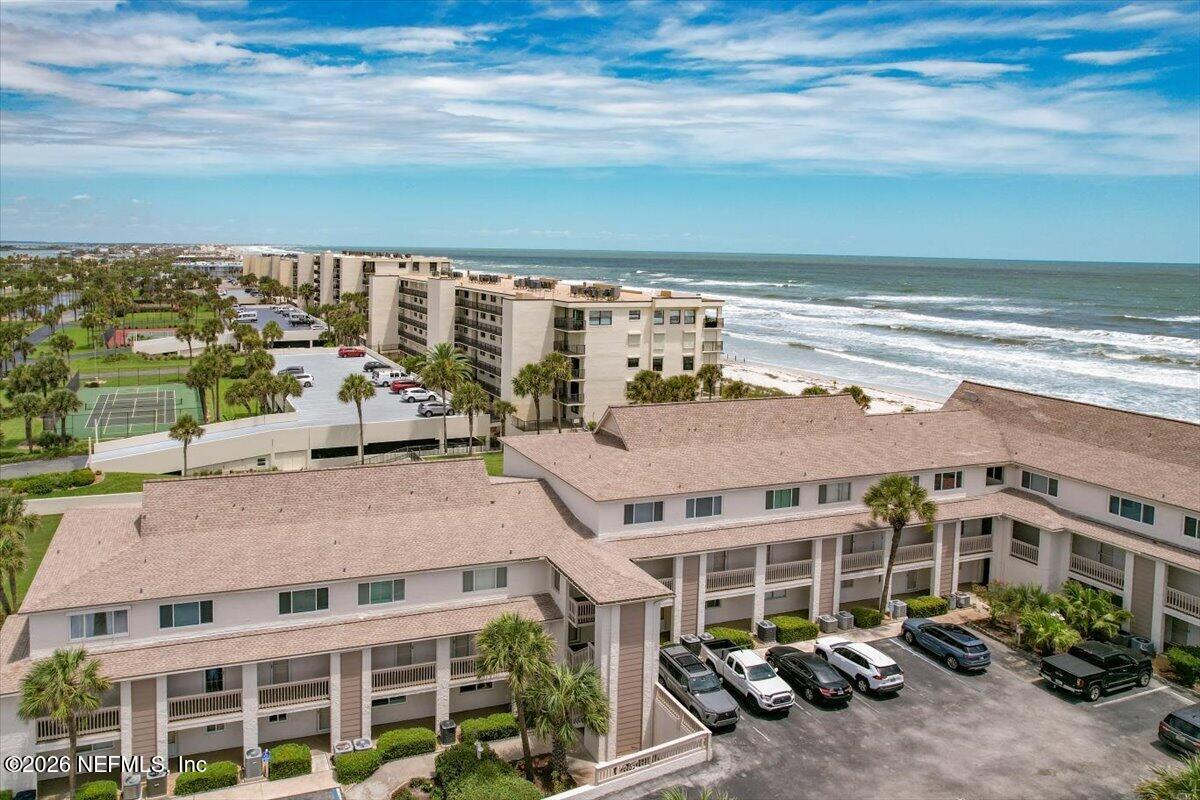 8130 a1a J12 — photo