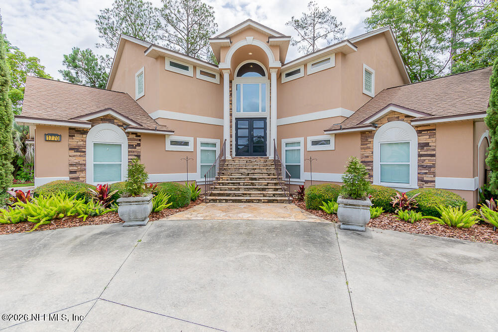 1770 Victoria Chase Court — photo
