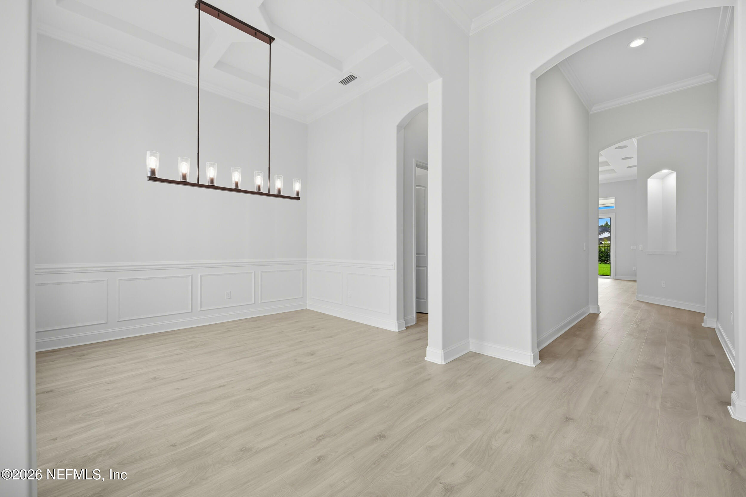 156 Courtney Oaks Drive — photo