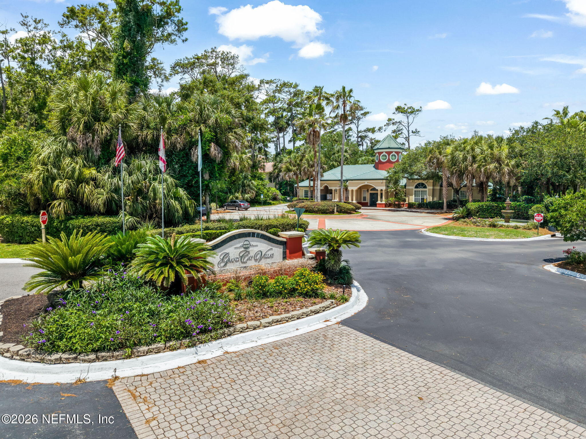 230 Colima Court 922 — photo