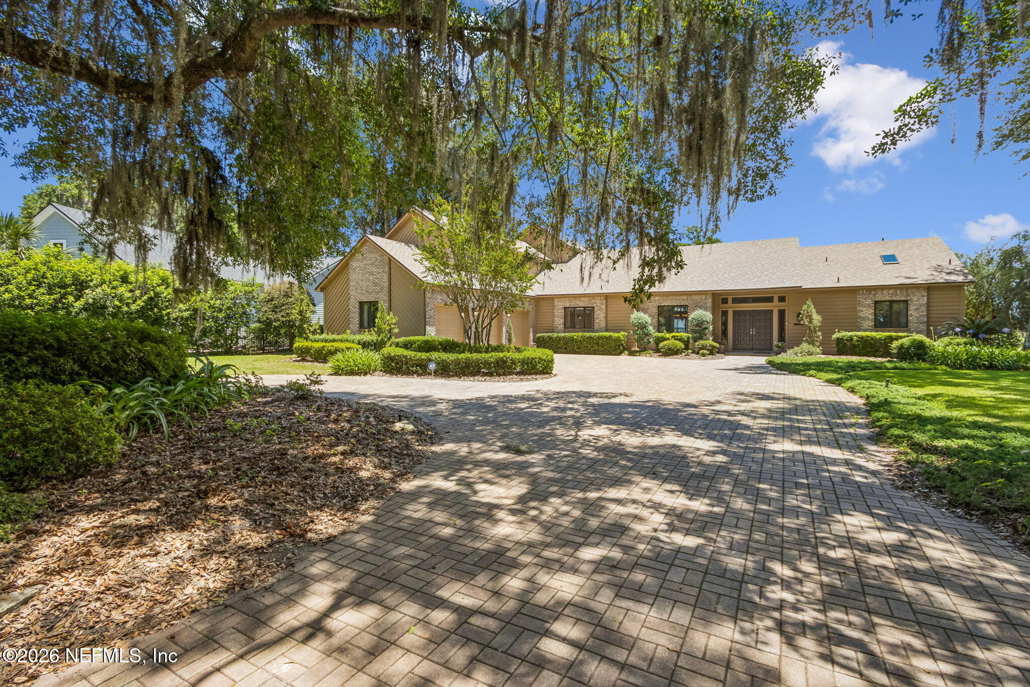 2371 Bridgette Way — photo
