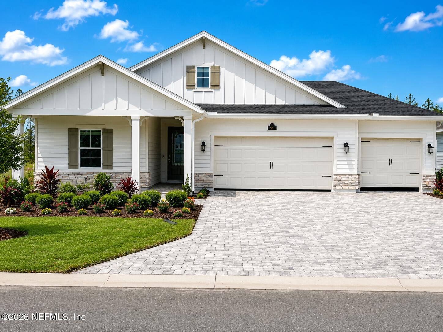 381 Murphys Drive — photo