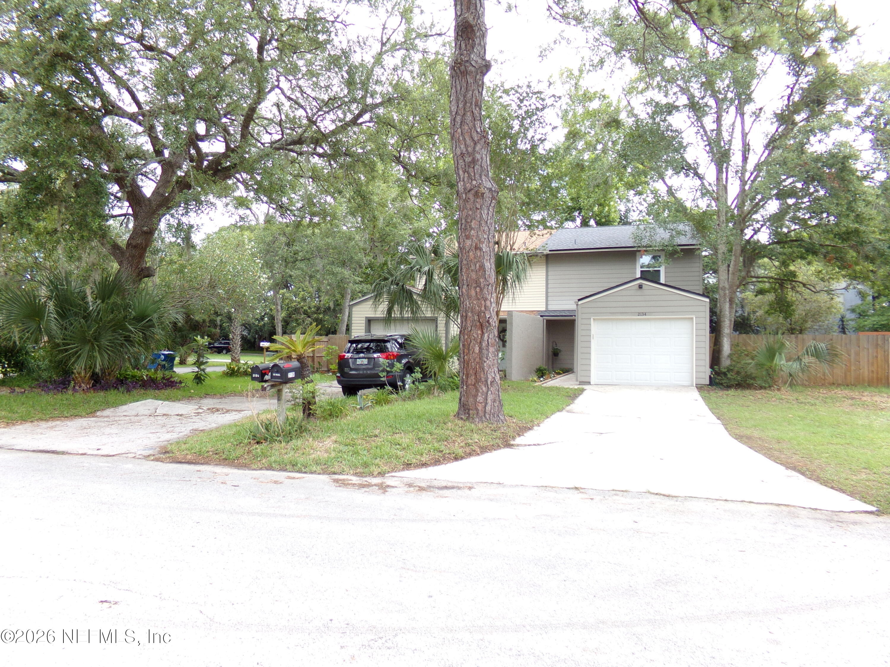 2134 Rosewood Drive — photo