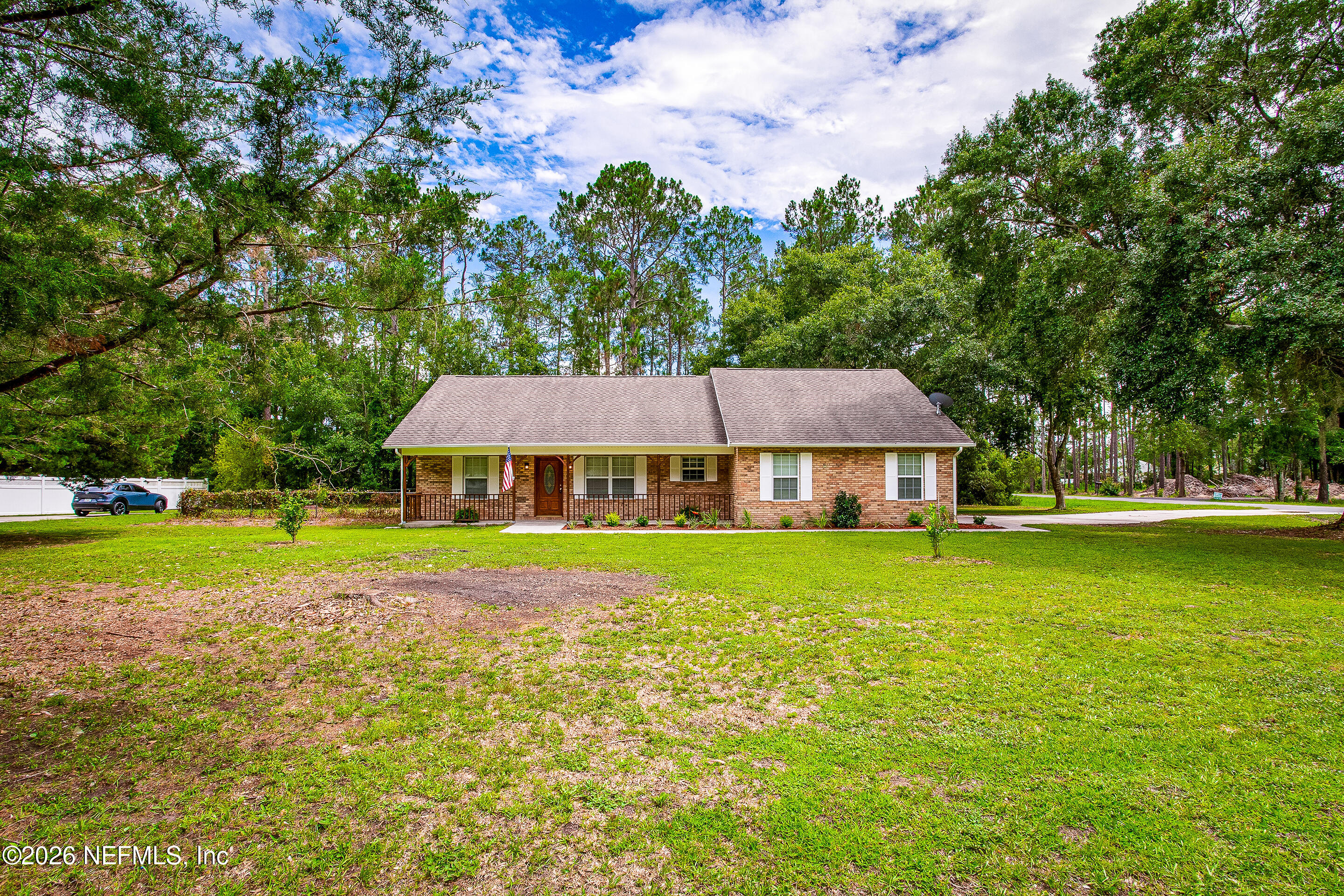 2719 Lake Drive — photo
