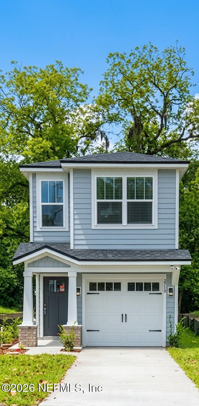 3229 Pine Avenue — photo