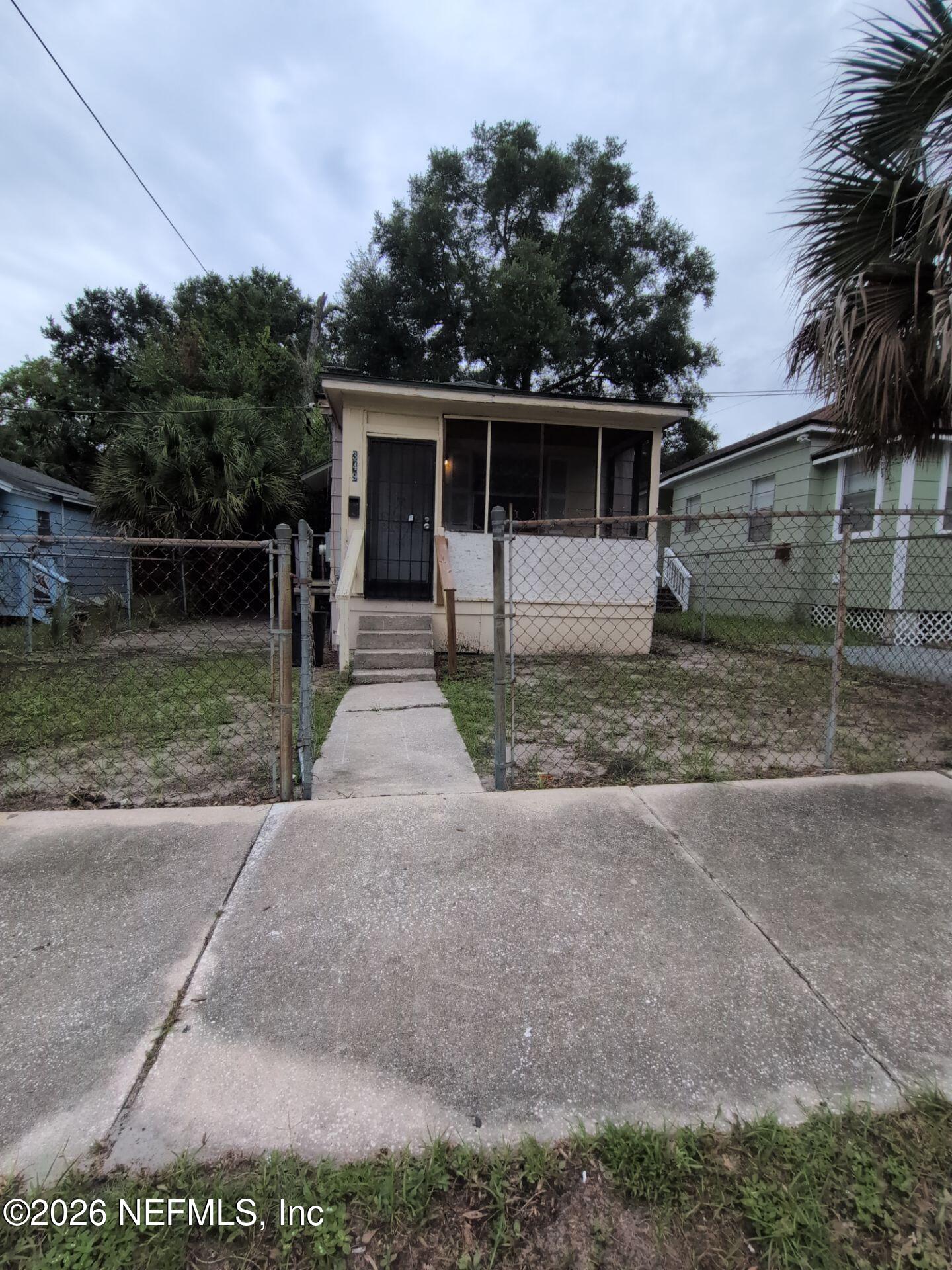 349 Phelps Street — photo