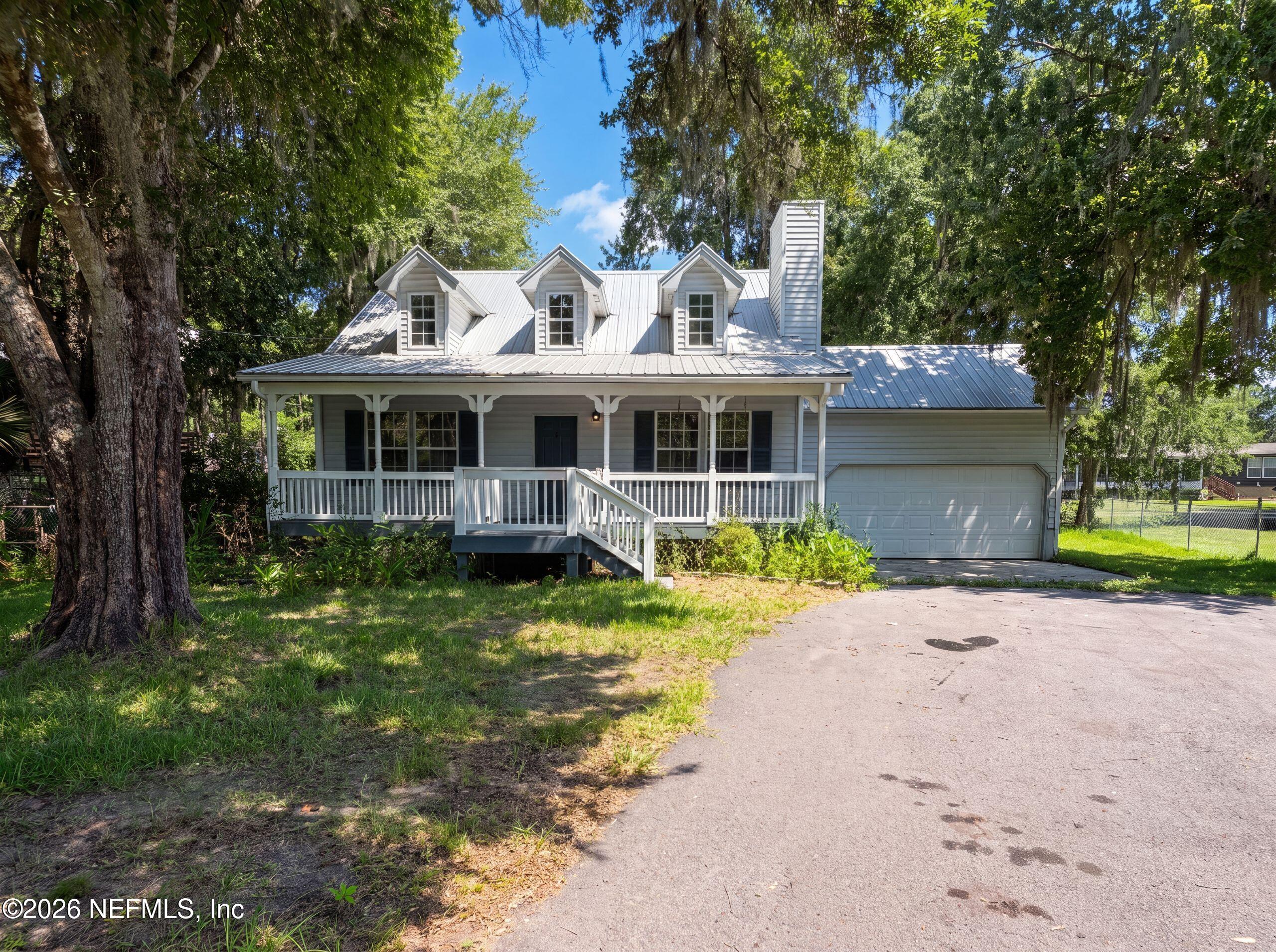 321 Paradise Circle — photo