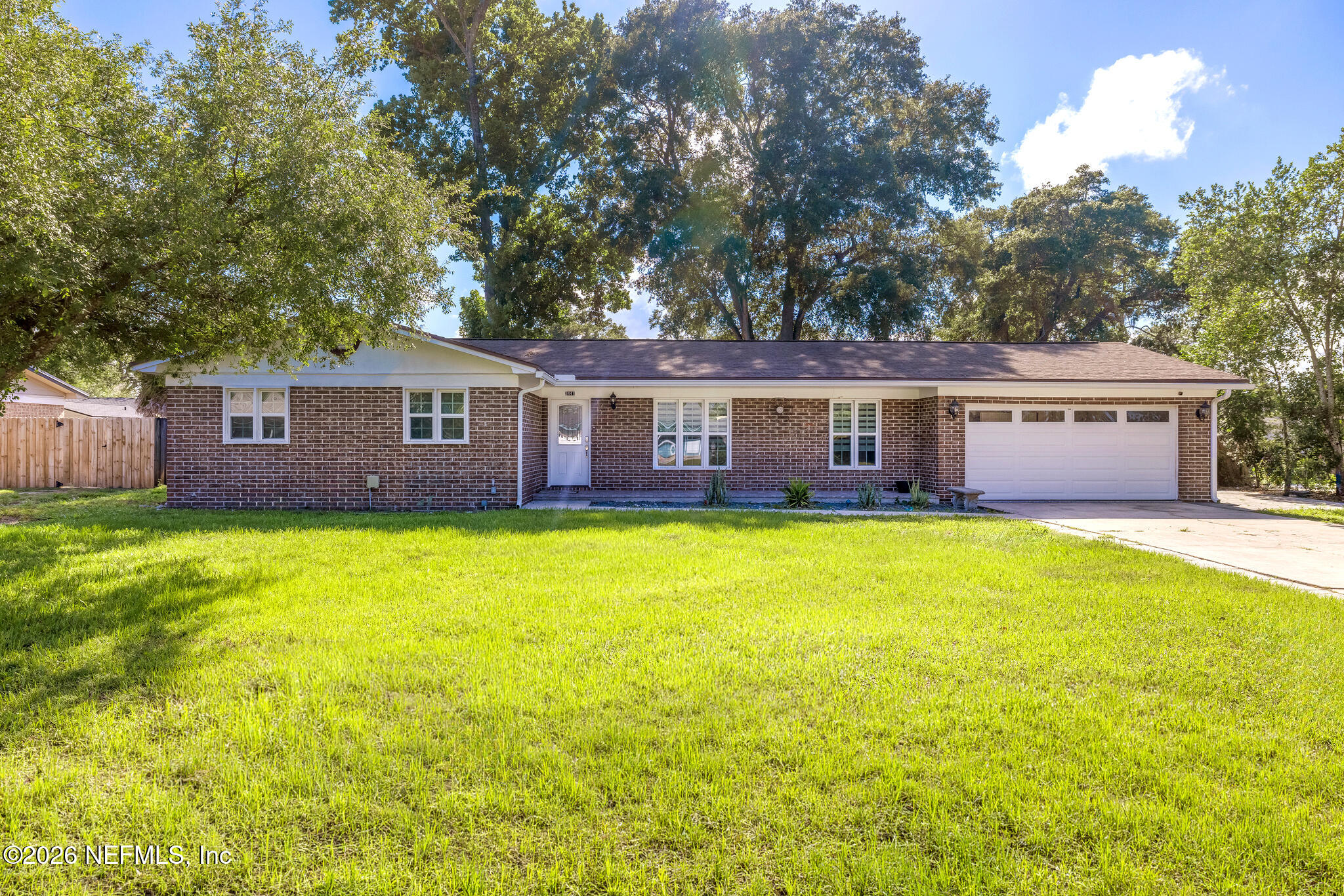 3441 Red Oak Circle E — photo