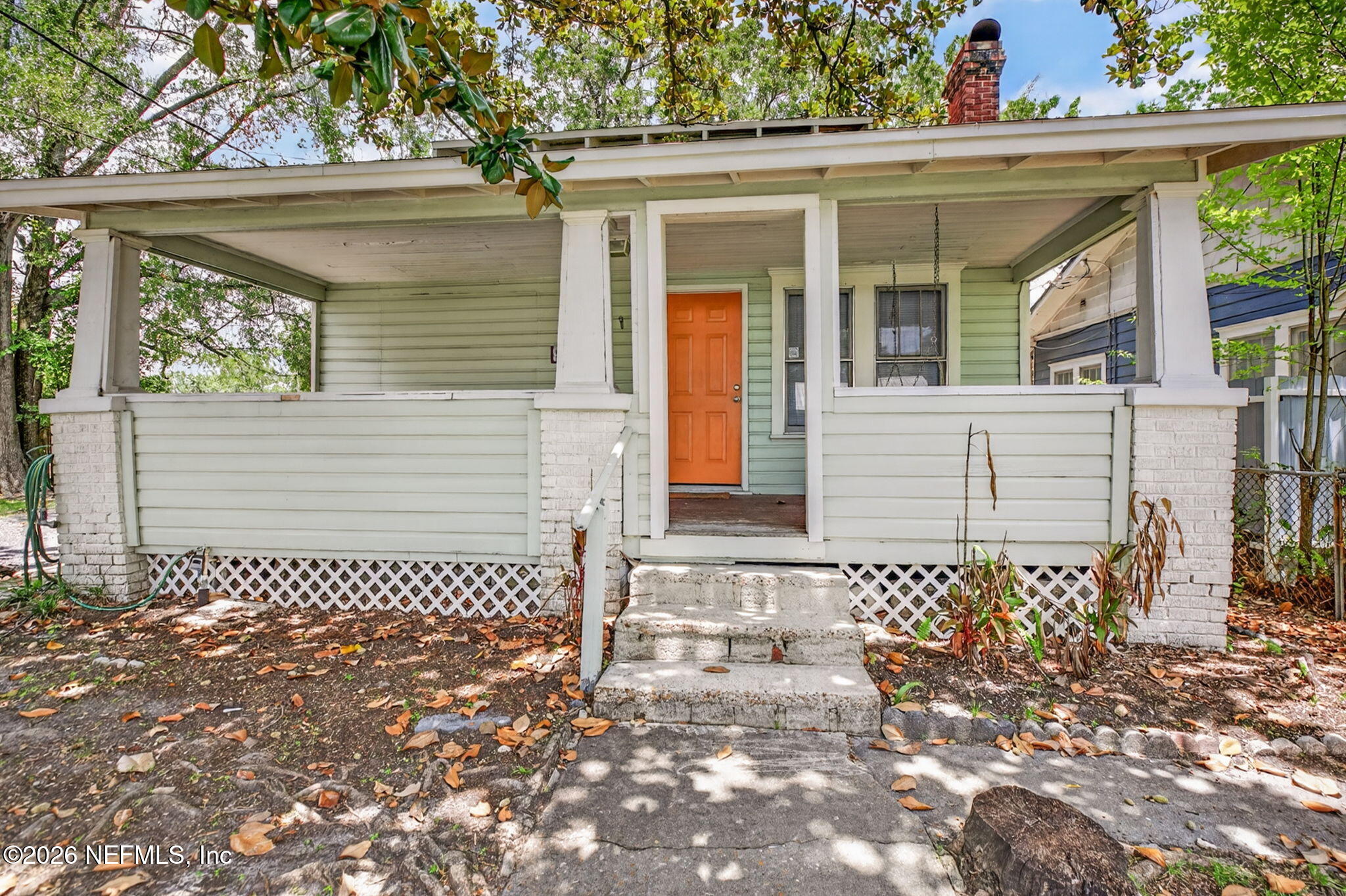 4749 Crescent Street — photo
