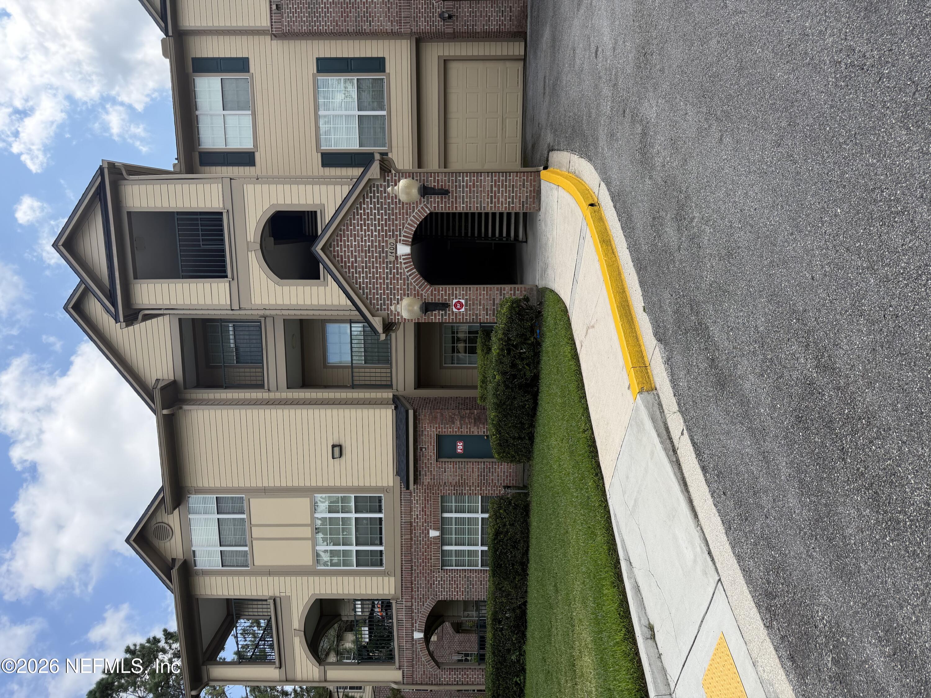 7800 Point Meadows Drive 1431 — photo