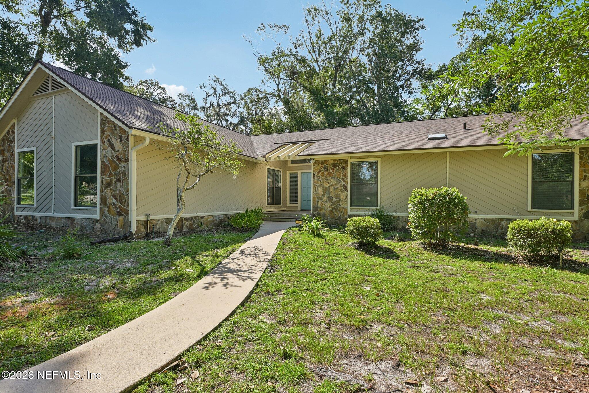 786 Swiss Oaks Court — photo