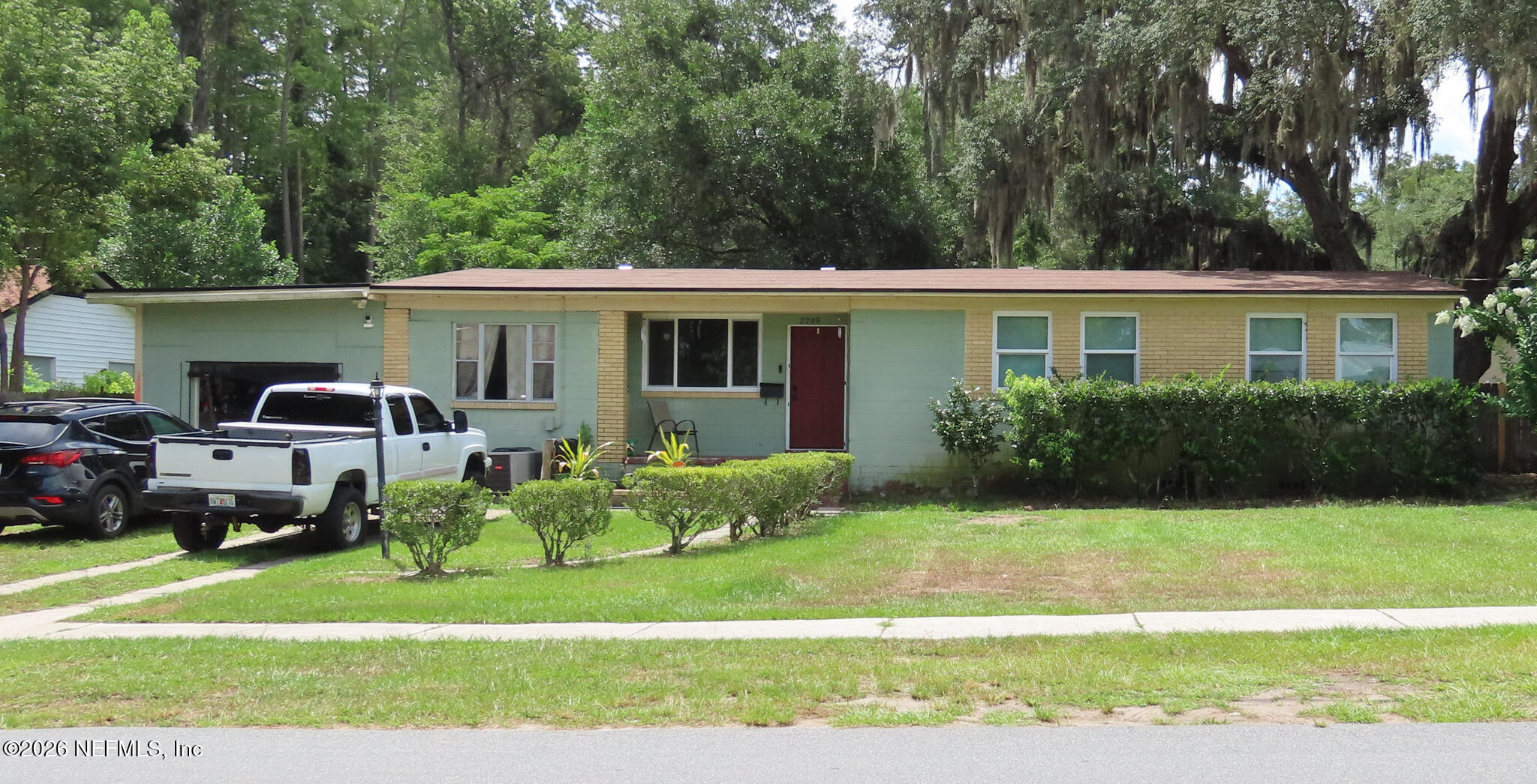 2295 Lake Drive — photo
