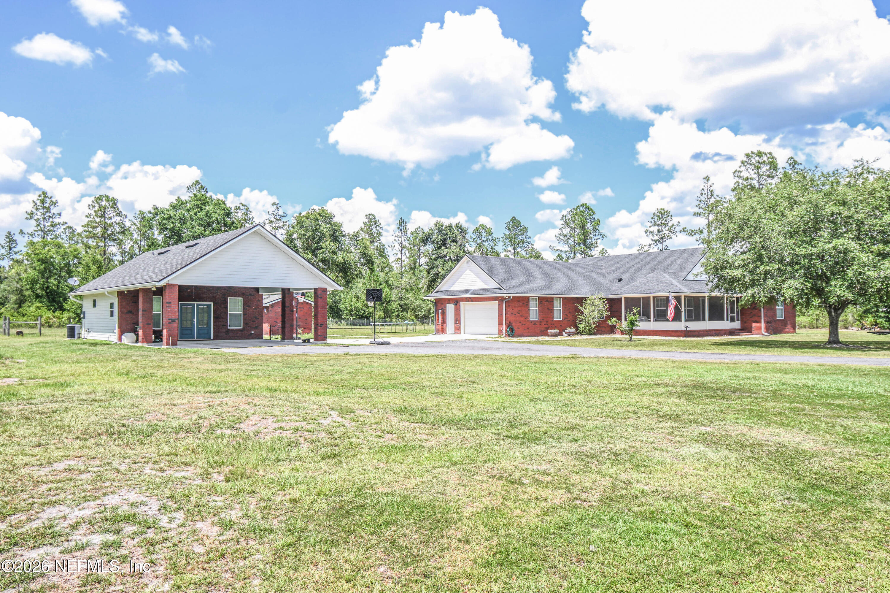 11485 Peacock Creek Road — photo