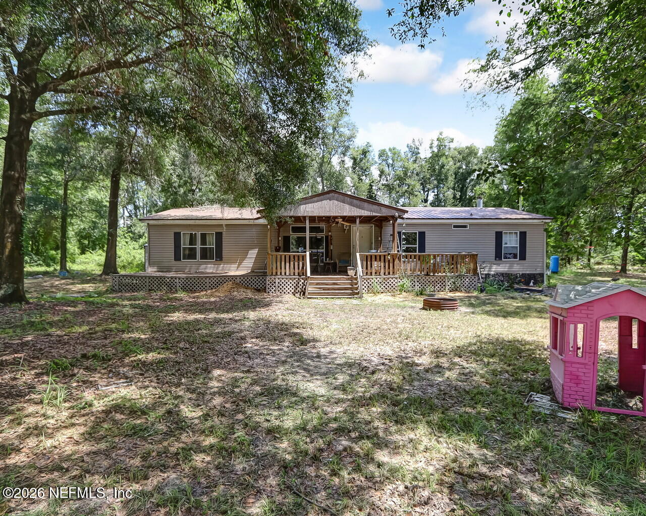 239 SW Saratoga Court — photo