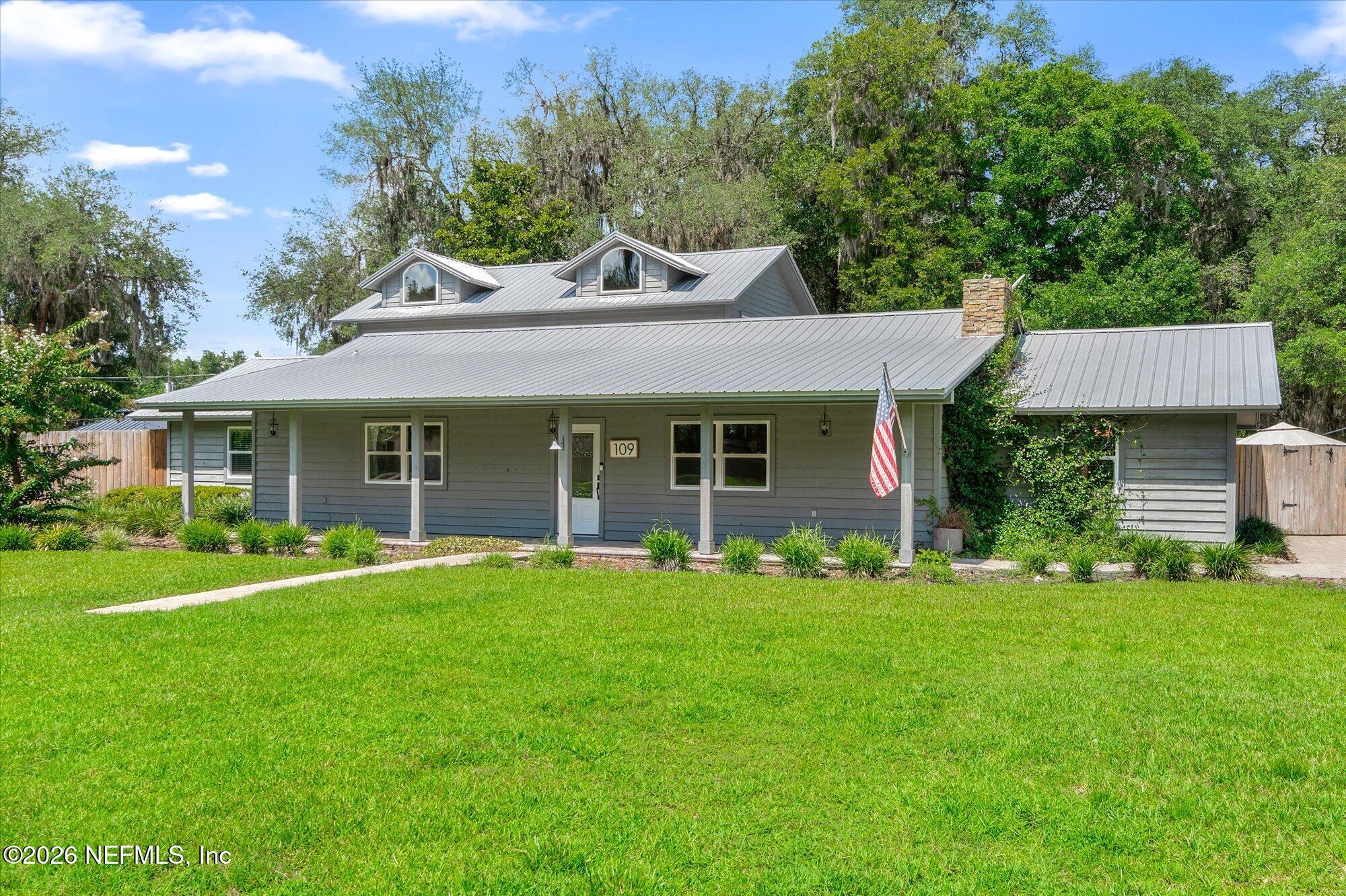 109 Oak Tree Lane — photo