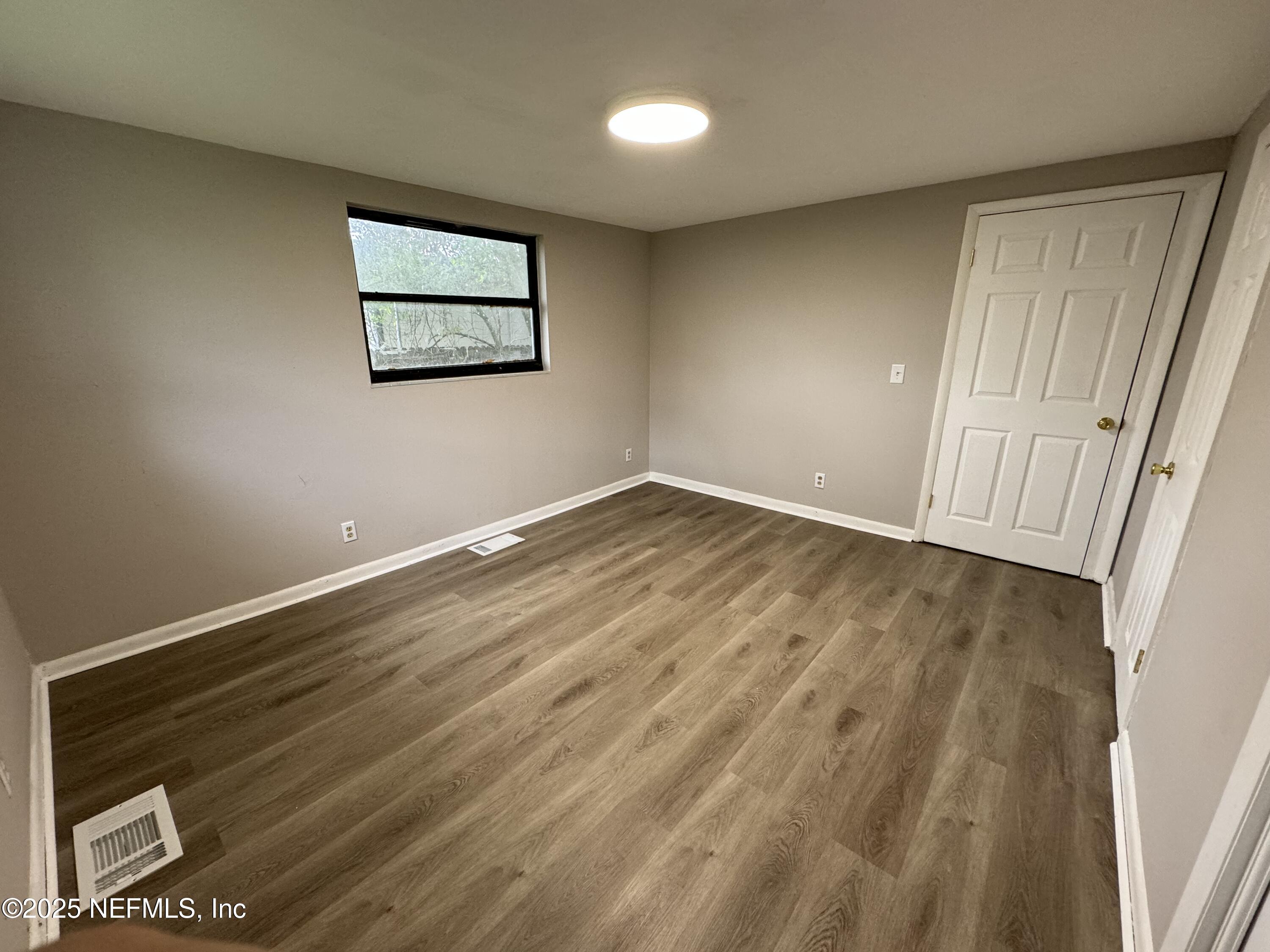 5612 Oliver Street — photo