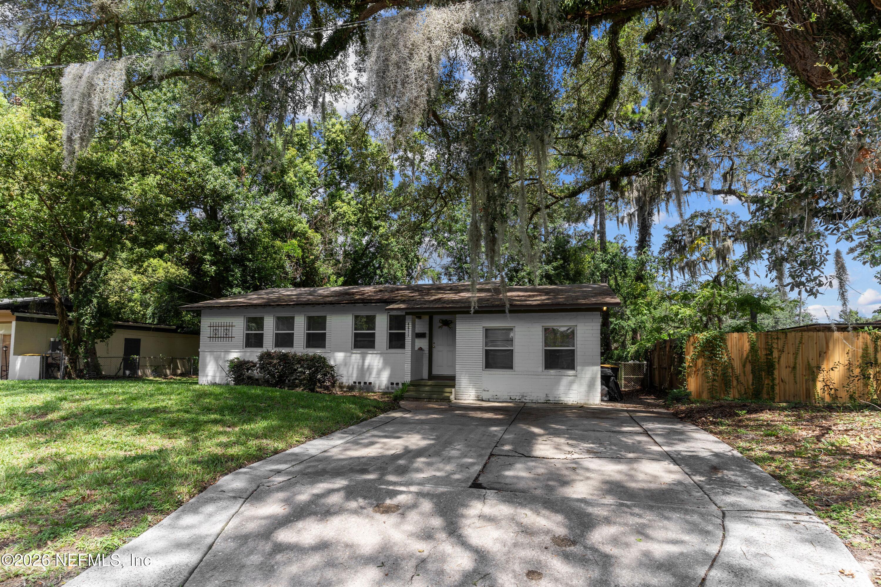 4611 Westfield Road — photo