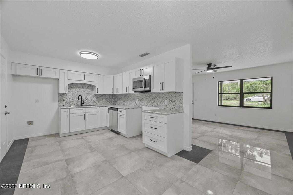 109 Ivey Road — photo