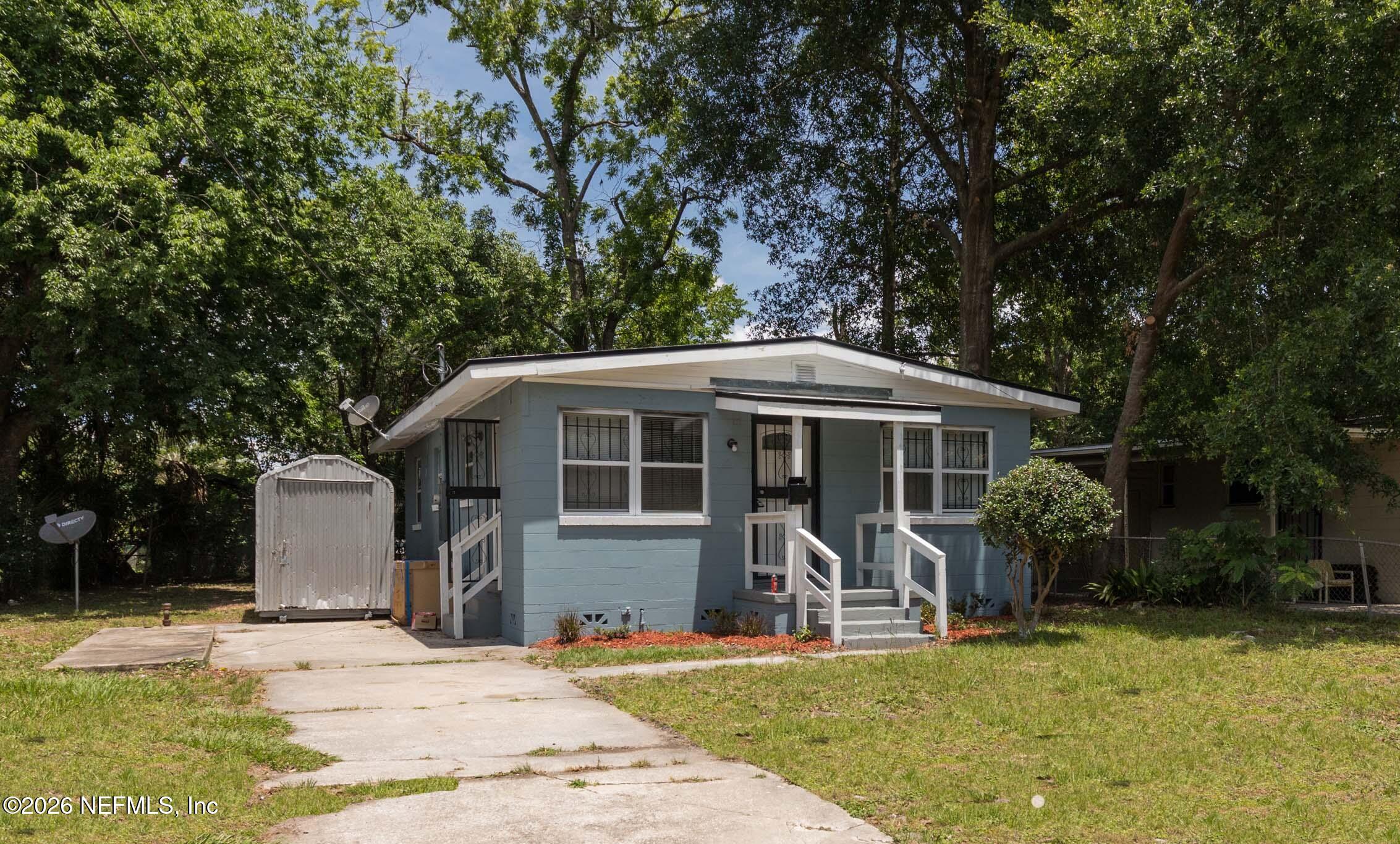 1839 W 30th Street — photo