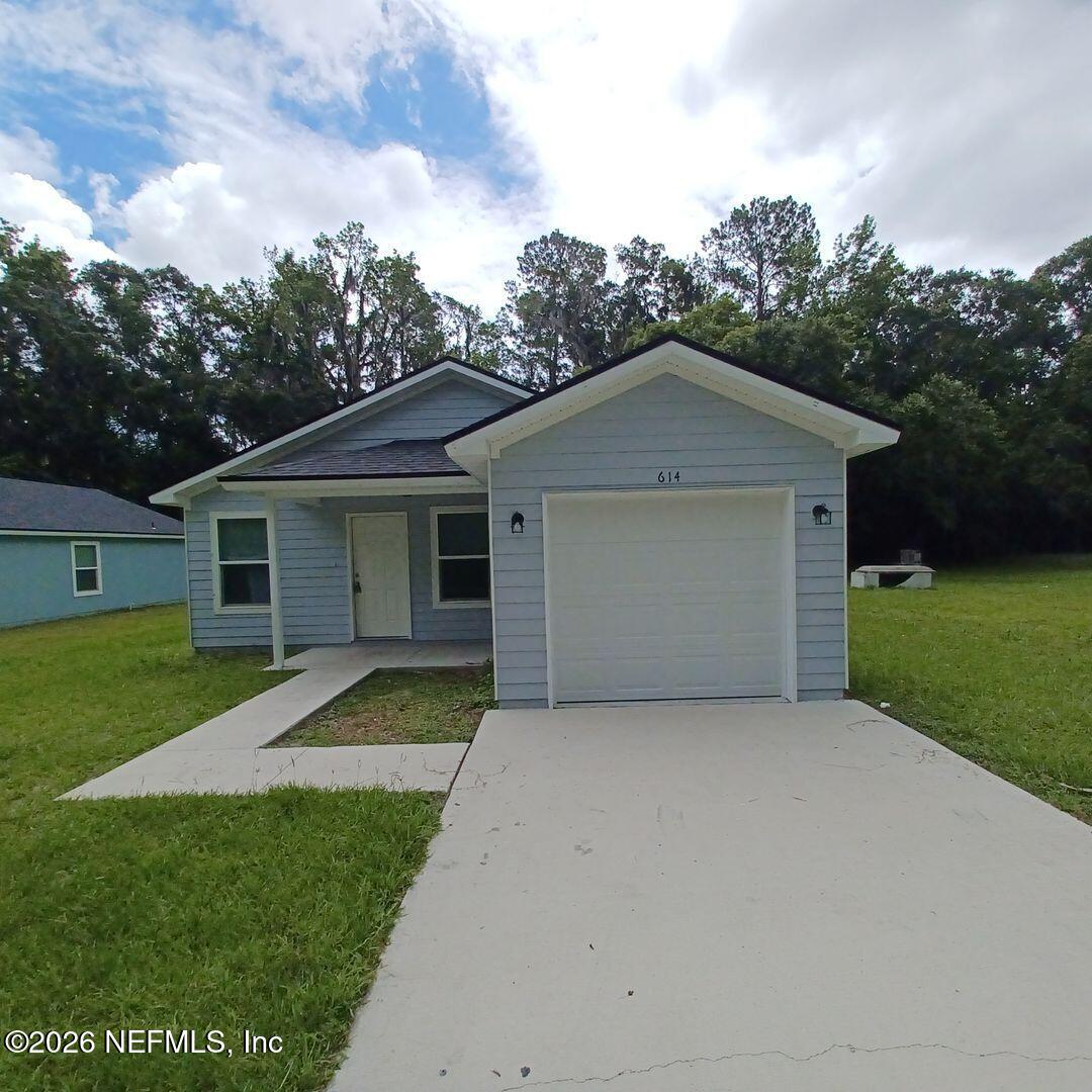 614 Hannah Street — photo