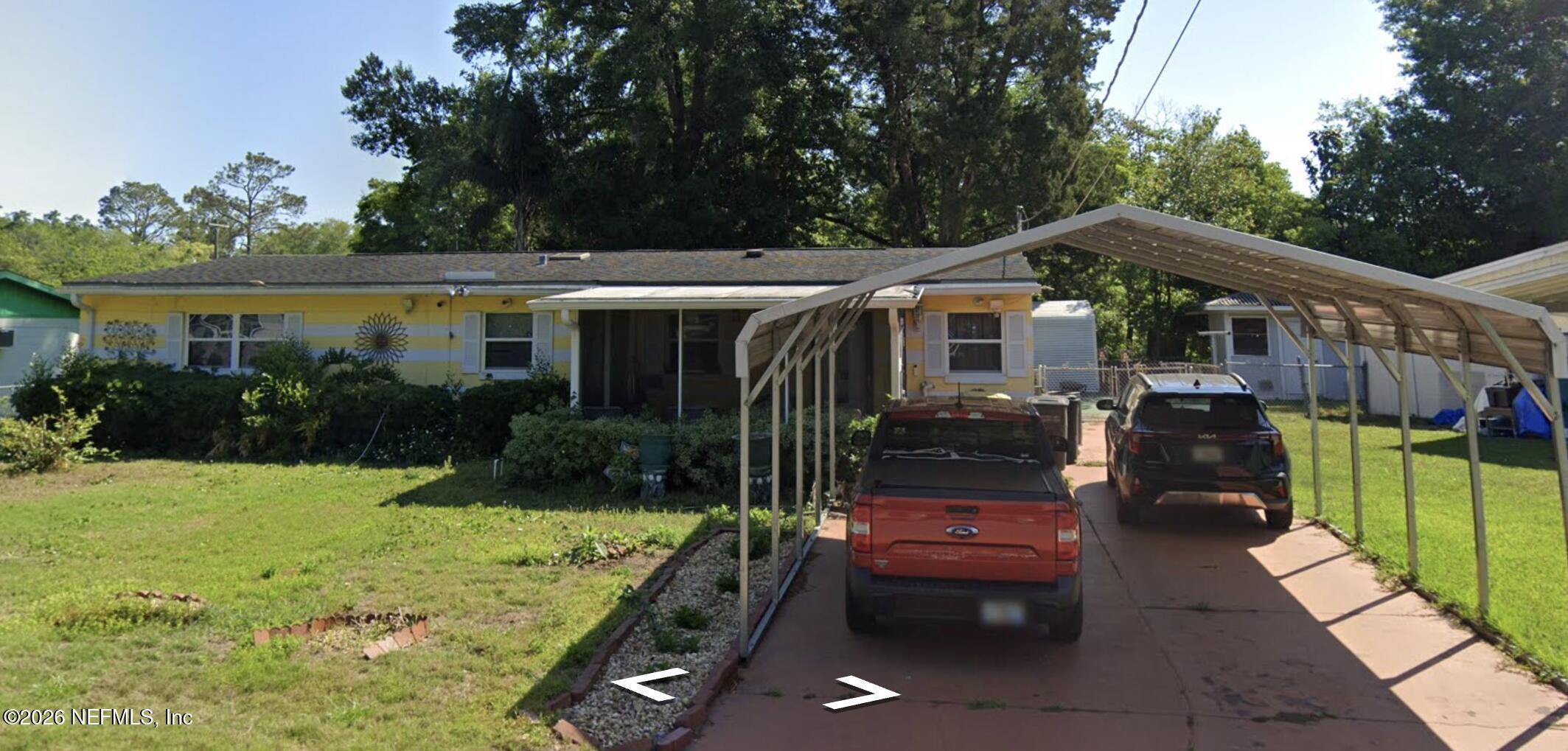2427 Looking Glass Lane — photo
