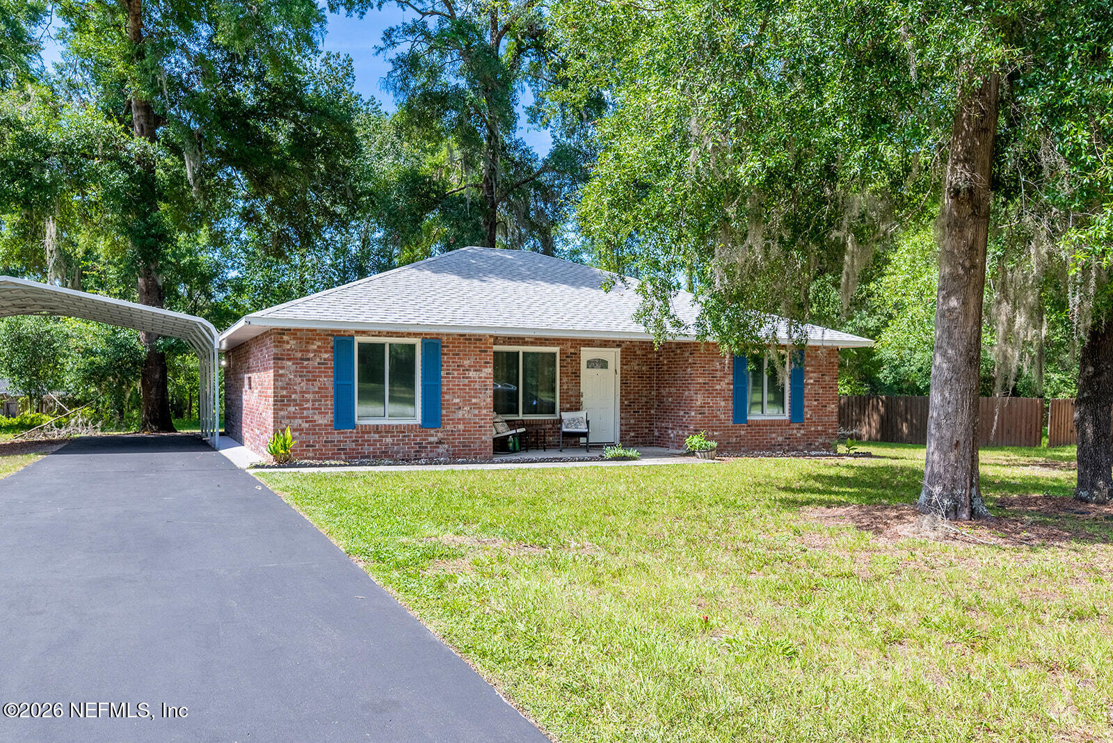 164 NW Battle Hill Lane — photo
