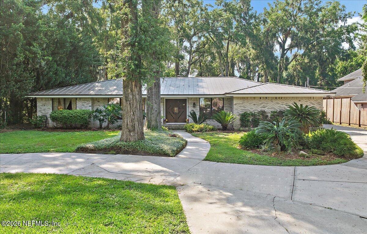 3008 Forest Circle — photo