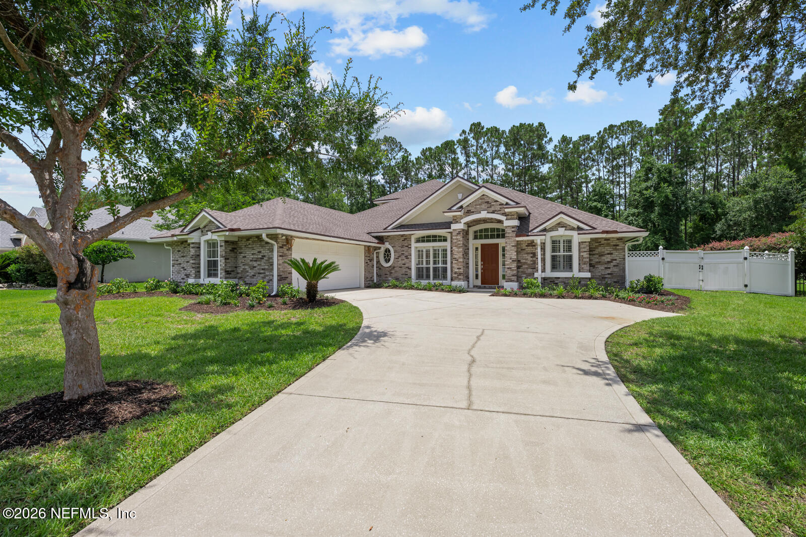 11032 S Royal County Drive — photo