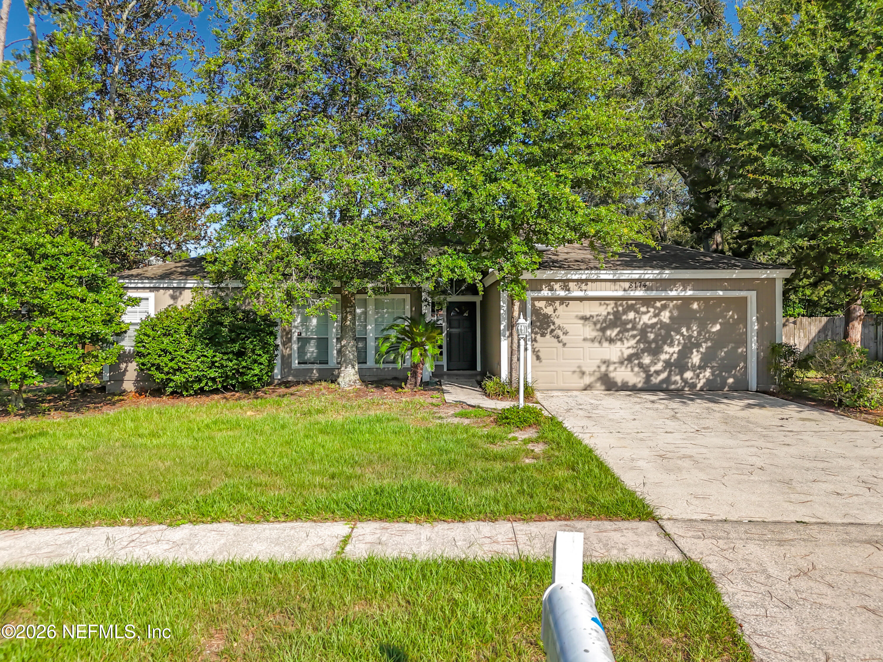 8174 Loch Lomond Lane — photo